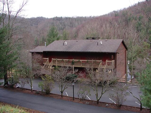 Highland Hills & Motel 2*