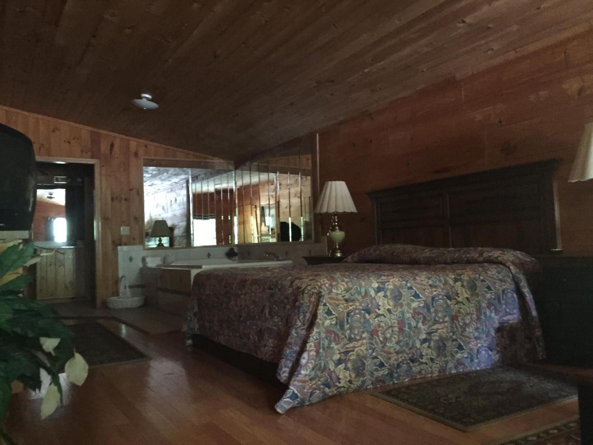 Motel Highland Hills &