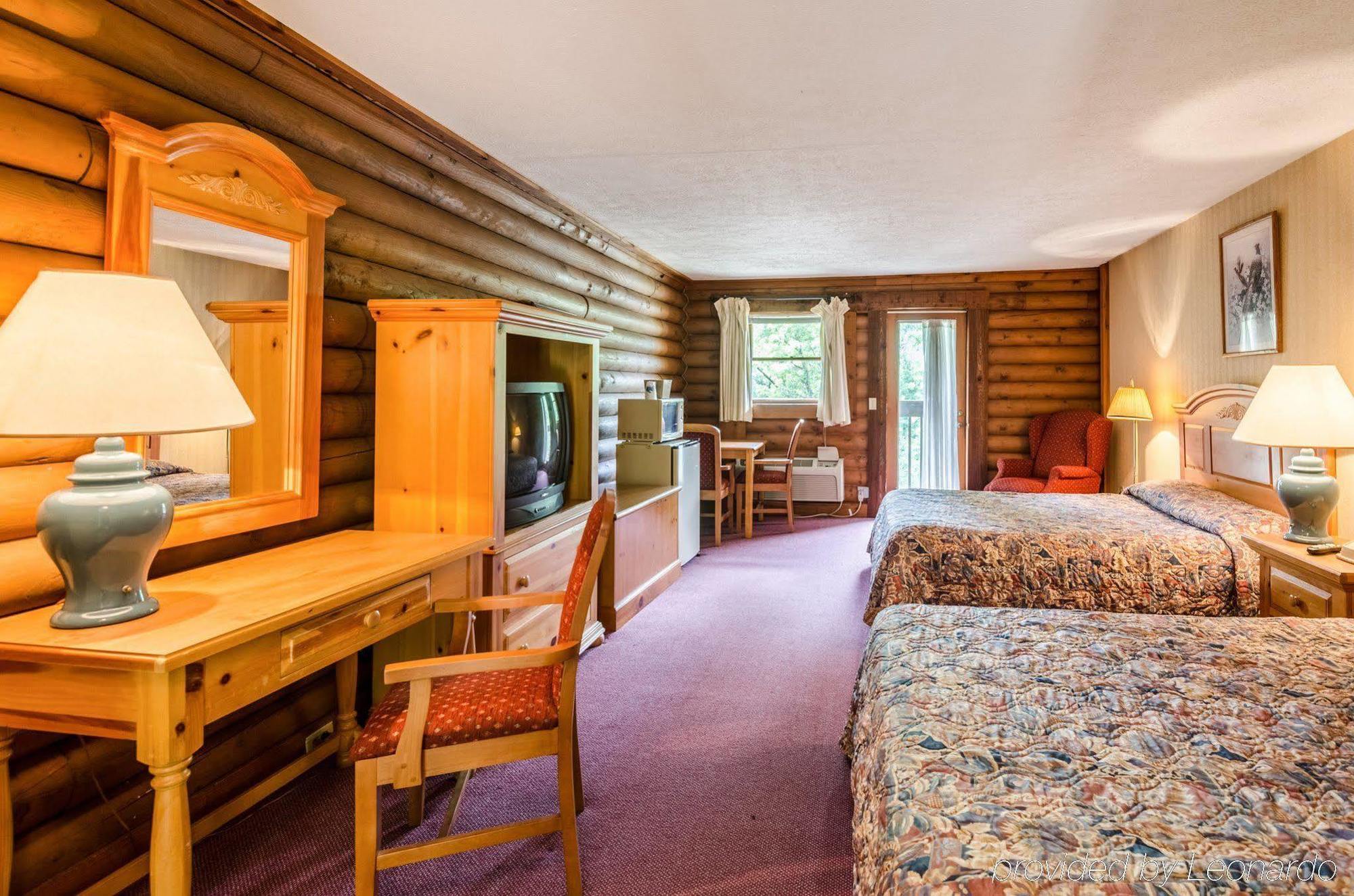 Highland Hills & Motel 2*